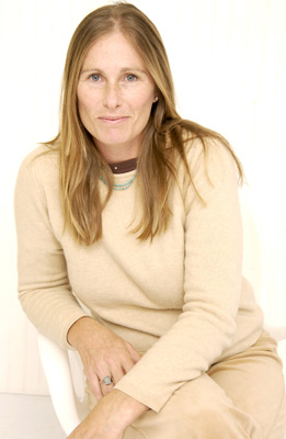 actor Tamra Davis large photo