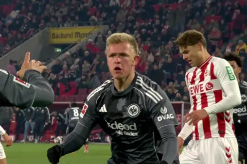 [Goal] Ritsu Doan's cut-back pass to the front of the goal, Jordan Botaka scores from the center to extend the lead