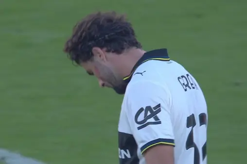 [Highlights] Powerful strike! Cutrone's low drive from outside the box saved by goalkeeper's diving save