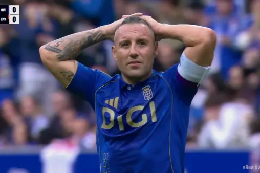 [Highlights] The 'Iron Forger' is online! Cazorla's free-kick hits the crossbar