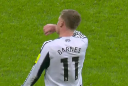 [Goal] Mutual strikes within 6 minutes! Harvey Barnes scores in a scramble as Newcastle take the lead again