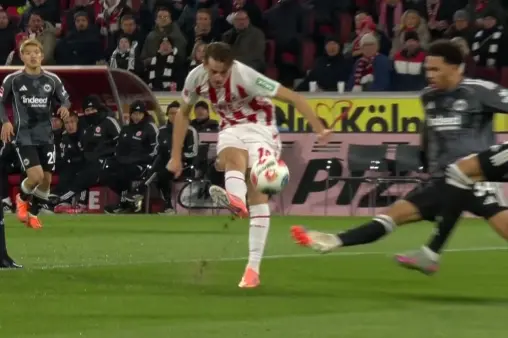 [Goal] Dream start! Aher makes a forward run to draw defenders, Kaminski receives the ball and slots into an empty net