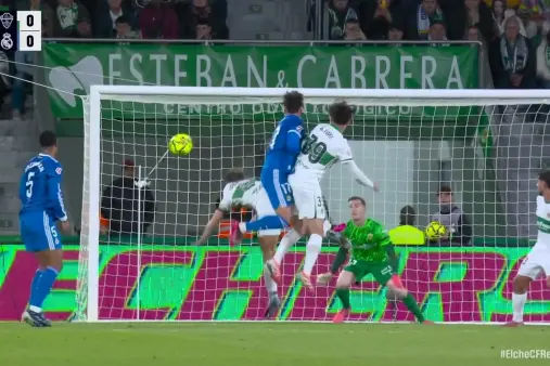 [Highlights] Arnold takes corner, Asensio's header goes wide