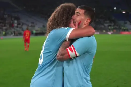 [Goal] Break the deadlock! Basic crosses, Guendouzi scores with a sliding shot to break the deadlock