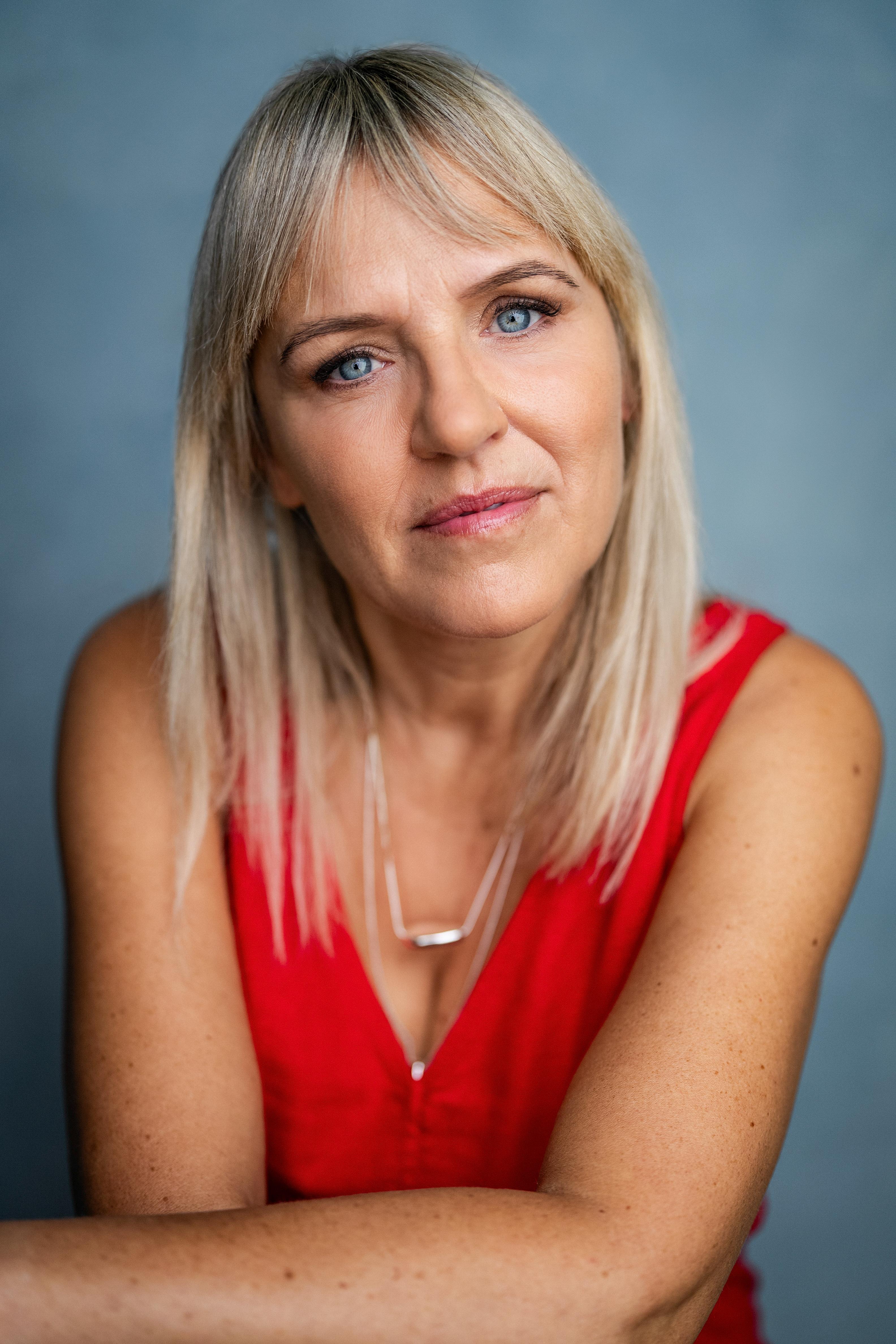 Lorraine Hodgson