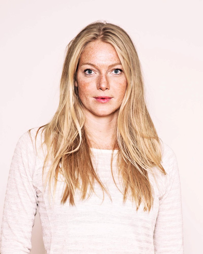 actor Saga Garðarsdóttir large photo