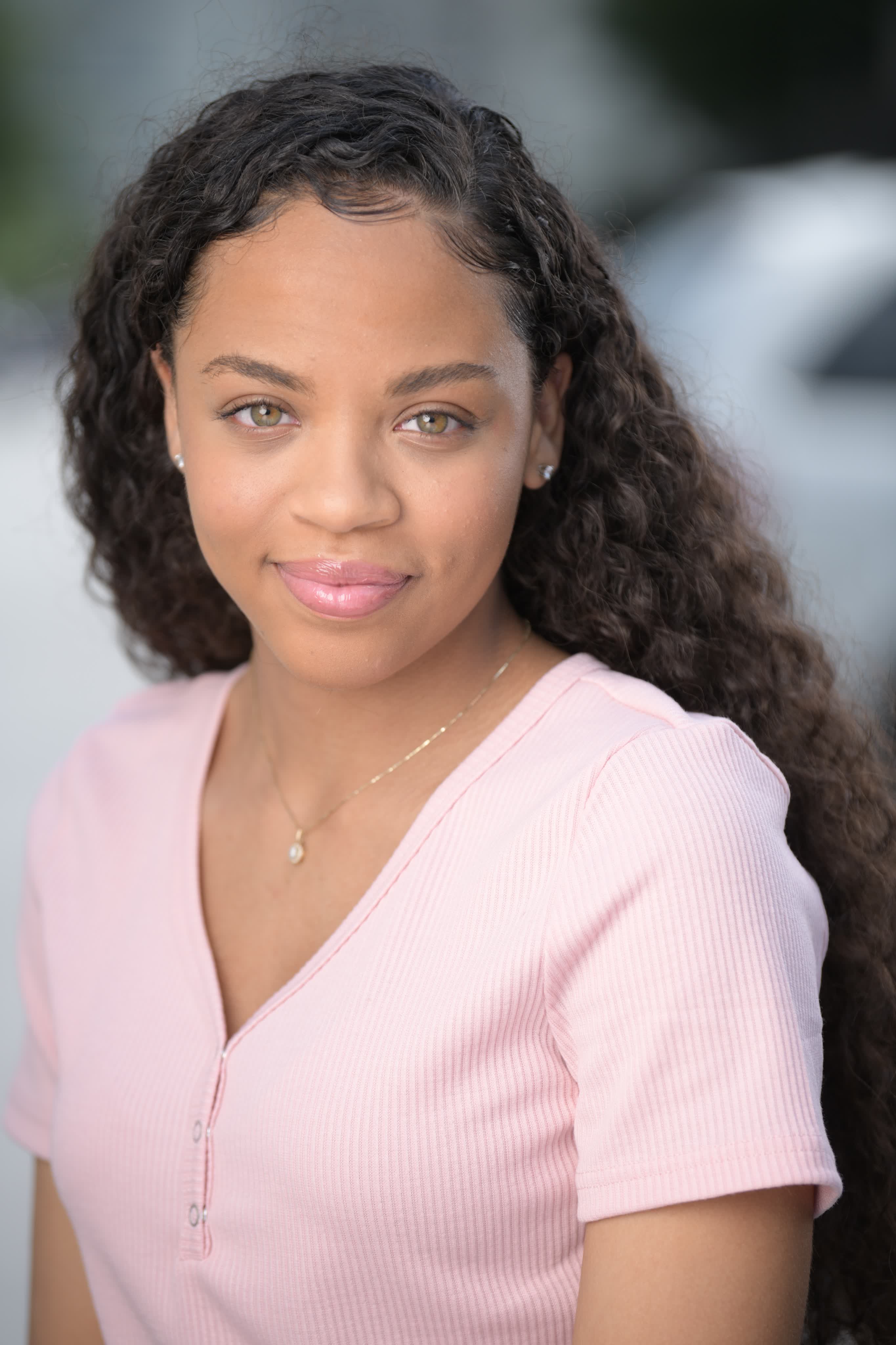 Nia Simons