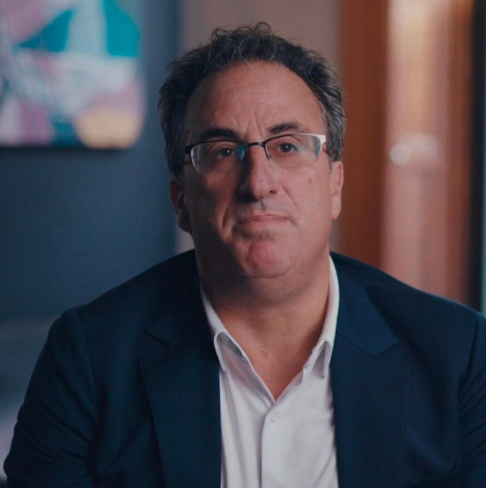 actor Chris Vlasto large photo