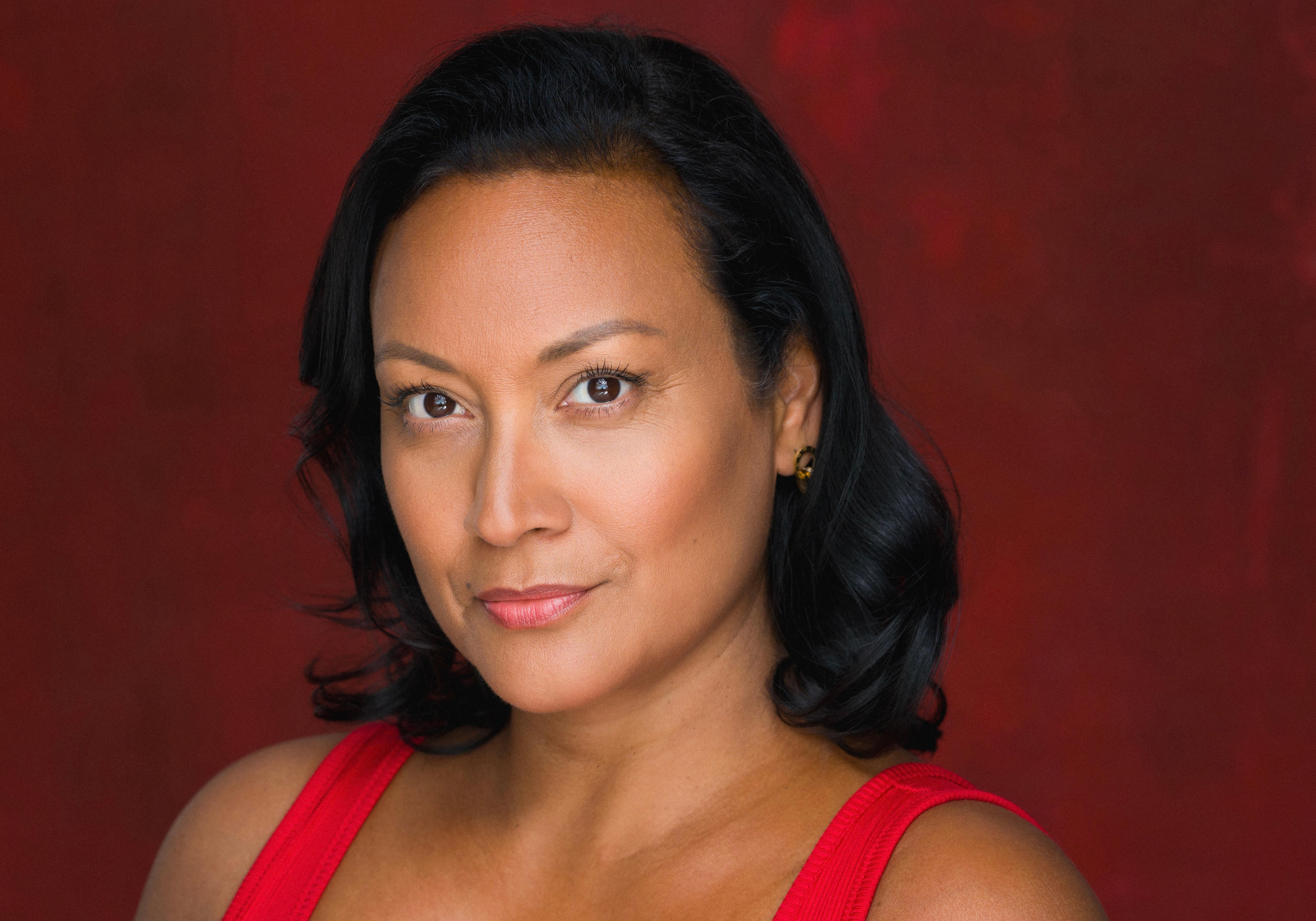 actor Theresa Godly large photo