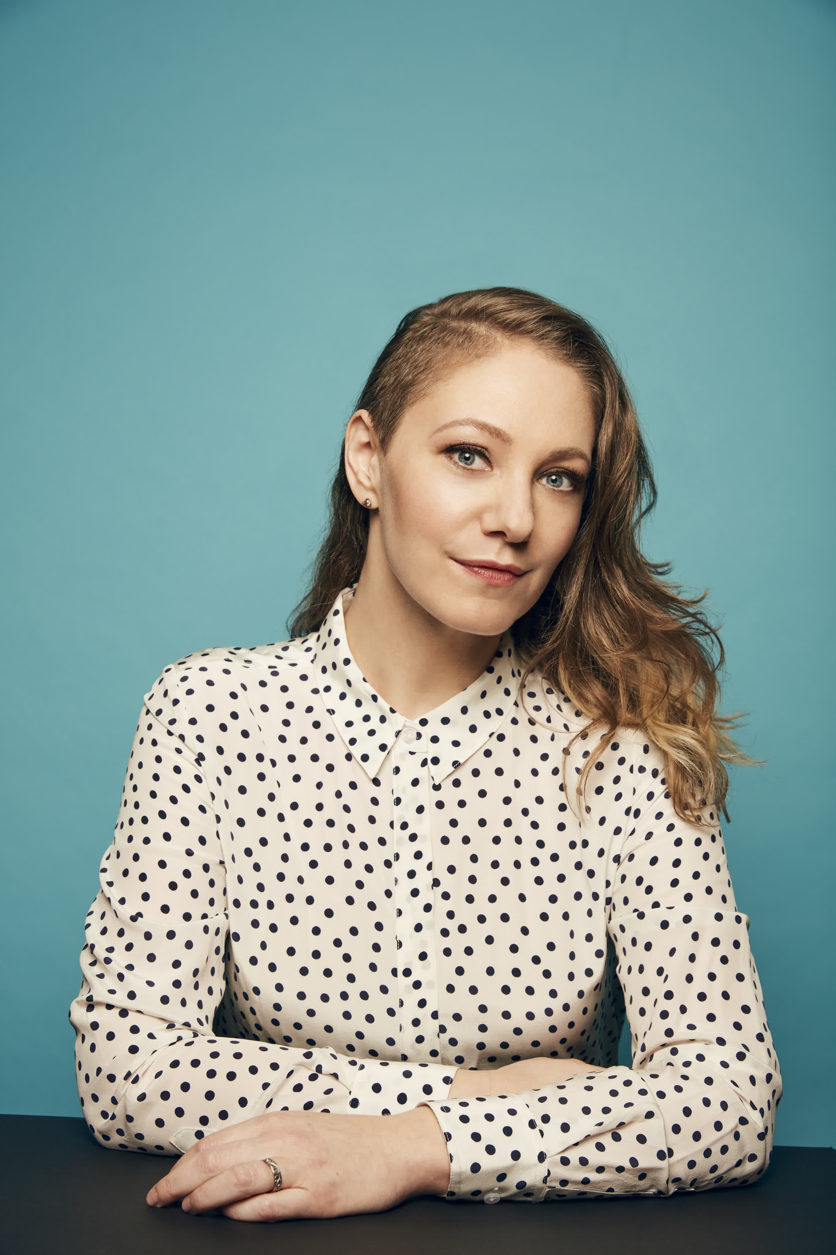 actor Emily V. Gordon large photo