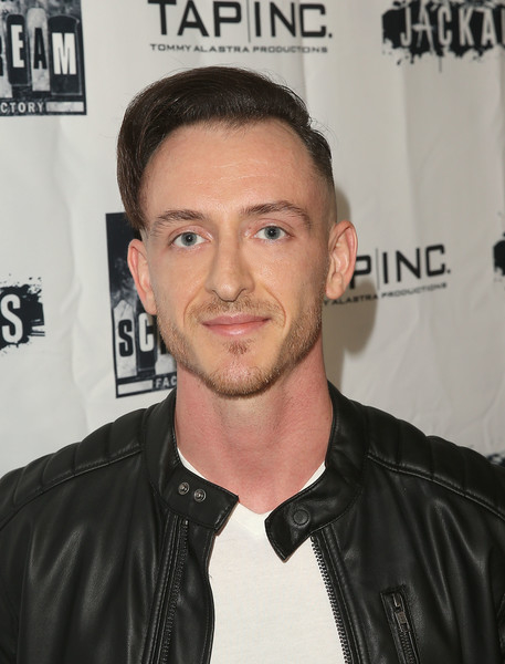 actor Aaron Hawley large photo