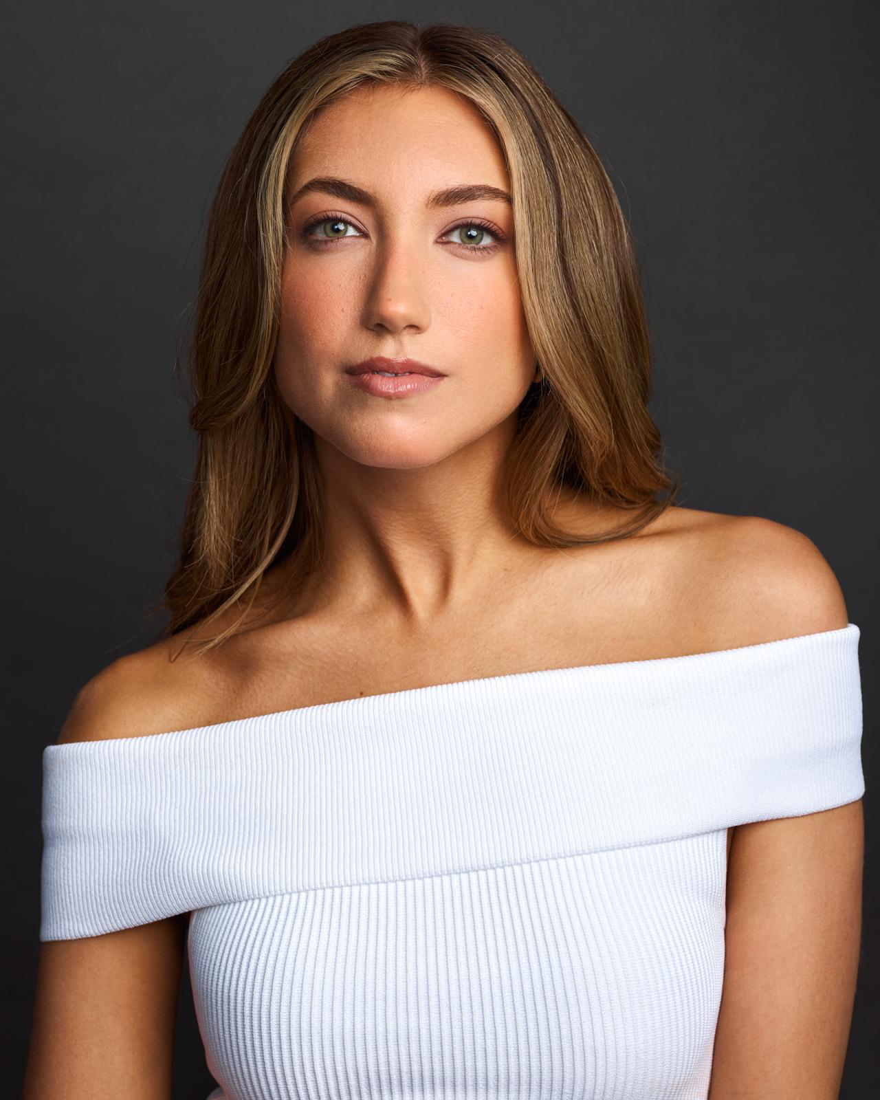 actor Melissa Montaleone large photo