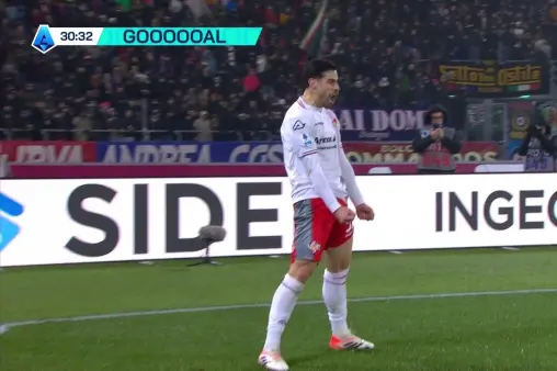 [Goal] Bianchetti's clever chip finds Payero making a late run, who coolly slots home with a one-on-one finish