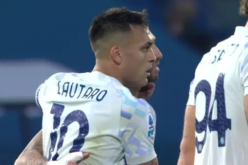 [Goal] Seals the win! Barella sweeps into the box, Lautaro scores again with a late tackle