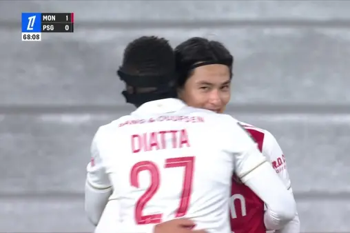 [Goal] Breaks the deadlock! Golovin provides assist, Minamino Takumi controls and volleys home