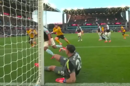 [Highlights] Saves the day again! Martinez makes a sensational save to keep a clean sheet