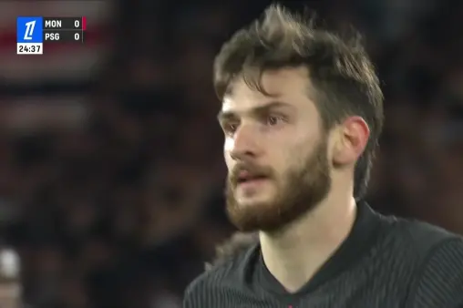 [Highlights] Khvicha Kvaratskhelia cuts inside, takes a shot which is blocked out for a corner