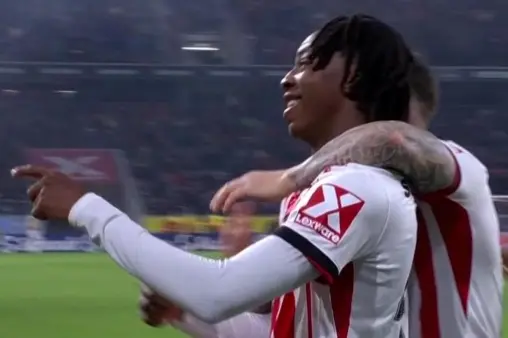 [Goal] Scoring in consecutive Bundesliga matches! Manzambi initiates the attack and then scores with a low shot himself