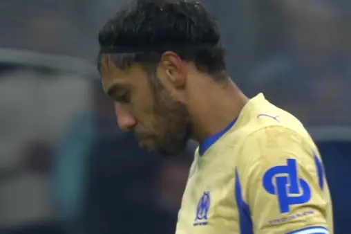 [Highlights] Still got it! Aubameyang surges forward, cuts inside and curls a shot just over the bar