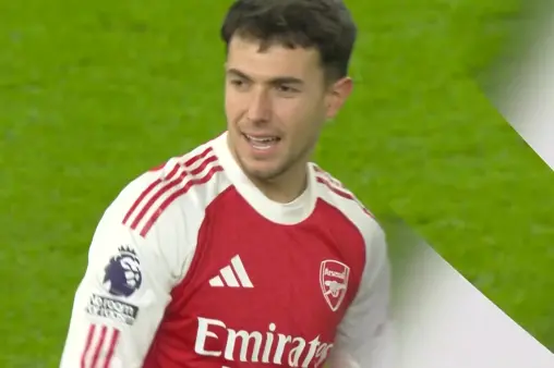 [Yellow Card] Too much momentum! Zubimendi brings down James and is shown a yellow card