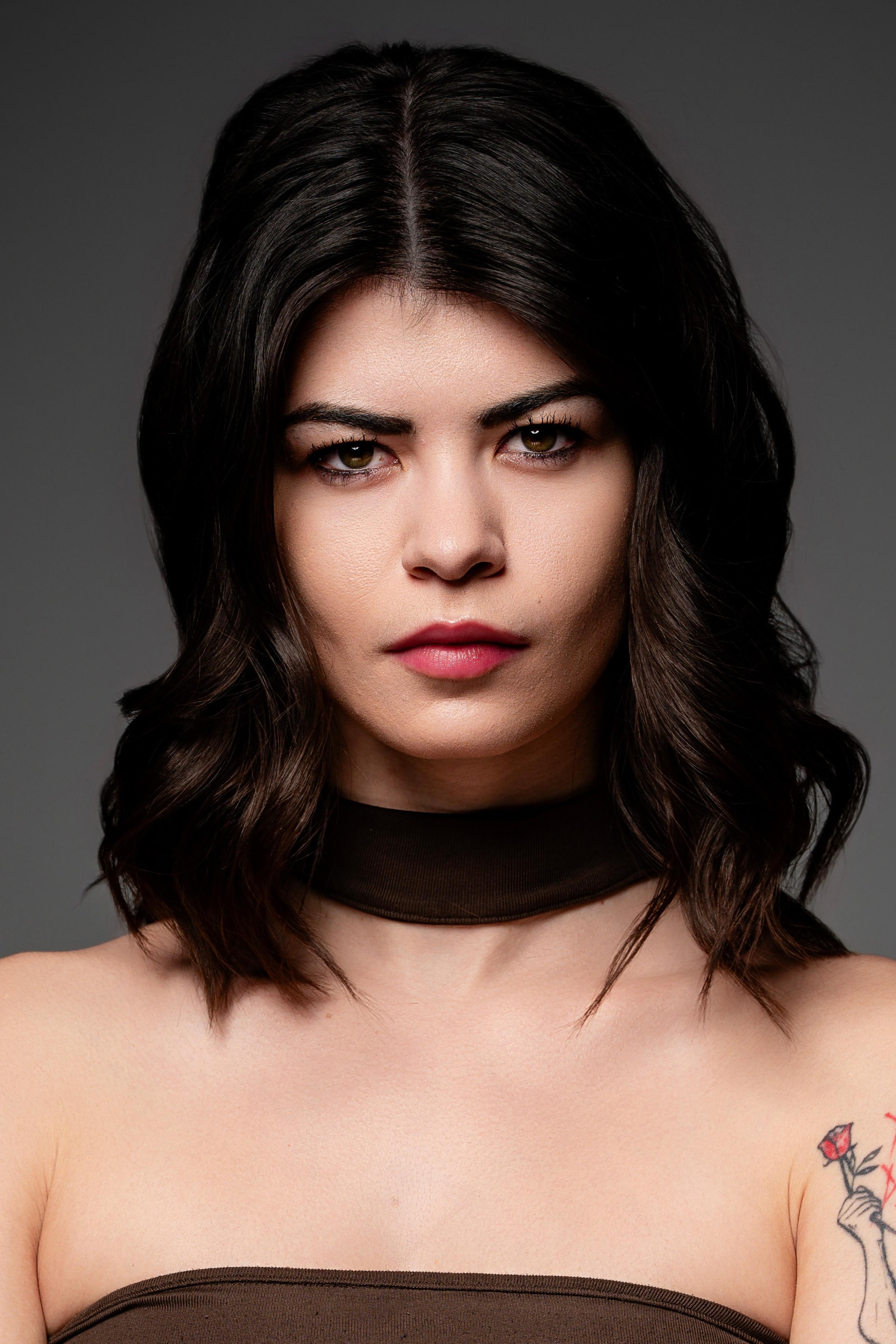 actor Kristi Kirilova large photo