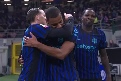 [Goal] First blood! Inter Milan's brilliant combination, Diouf makes a run and scores easily