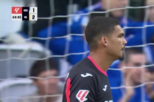 [Highlights] The Wall of Sighs! Geddes' powerful shot towards the corner, Juninho makes a diving save