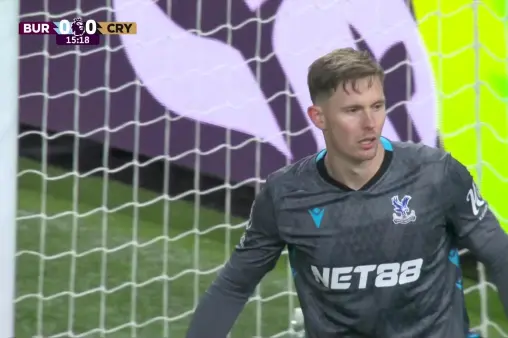 [Highlights] Dangerous play! Teammate's cross finds Jaden Anthony, whose curling shot is blocked