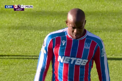 [Highlights] Mateta forces past Yoro! One-on-one low shot wide, misses golden chance