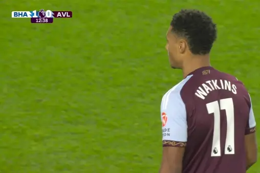 [Highlights] Watkins cuts inside and shoots low, only to be blocked by a defender