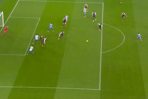 [Highlights] The Wall of Sighs! Welbeck makes a quick run and flicks a shot, Bijlow dives to save