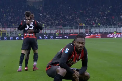 [Goal] Tomori's right-wing cross, Leao follows up with a shot to break the deadlock for Milan