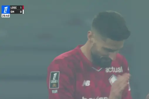 [Highlights] Immediate threat after coming on! Giroud receives cross and squares it to the front, cleared by defender