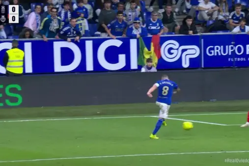 [Highlights] A chaotic sequence! Cazorla's first-time shot takes a deflection and just clears the crossbar