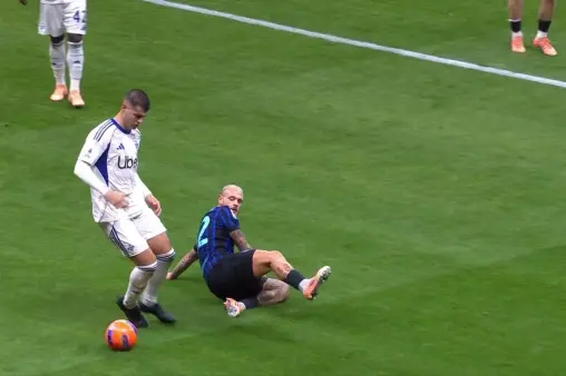 [Highlights] Injured again! Morata pulls a muscle without contact while dribbling, substituted off