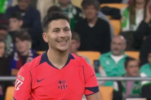 [Highlights] A bit similar? Baldegi attempts a bicycle kick, cleared by Bartra