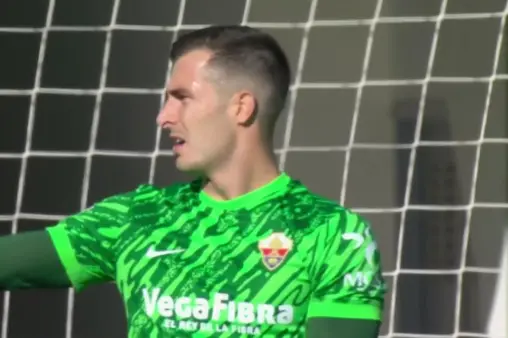 [Highlights] Sudden strike! Zinchenko dribbles past defender and fires, saved by Peña