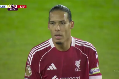 [Highlights] Worrisome form! Van Dijk's header backpass has too little power, nearly an own-goal assist