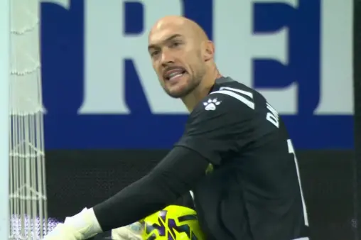 [Highlights] Espanyol's risky play in the back, Unai Lopez's powerful shot in the box saved