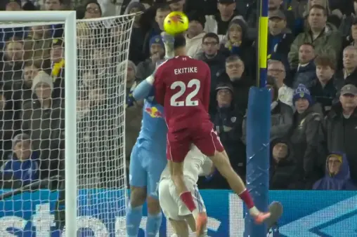 [Highlights] Kelechi crosses to the far post, Perry punches the ball and brings down Ekiti