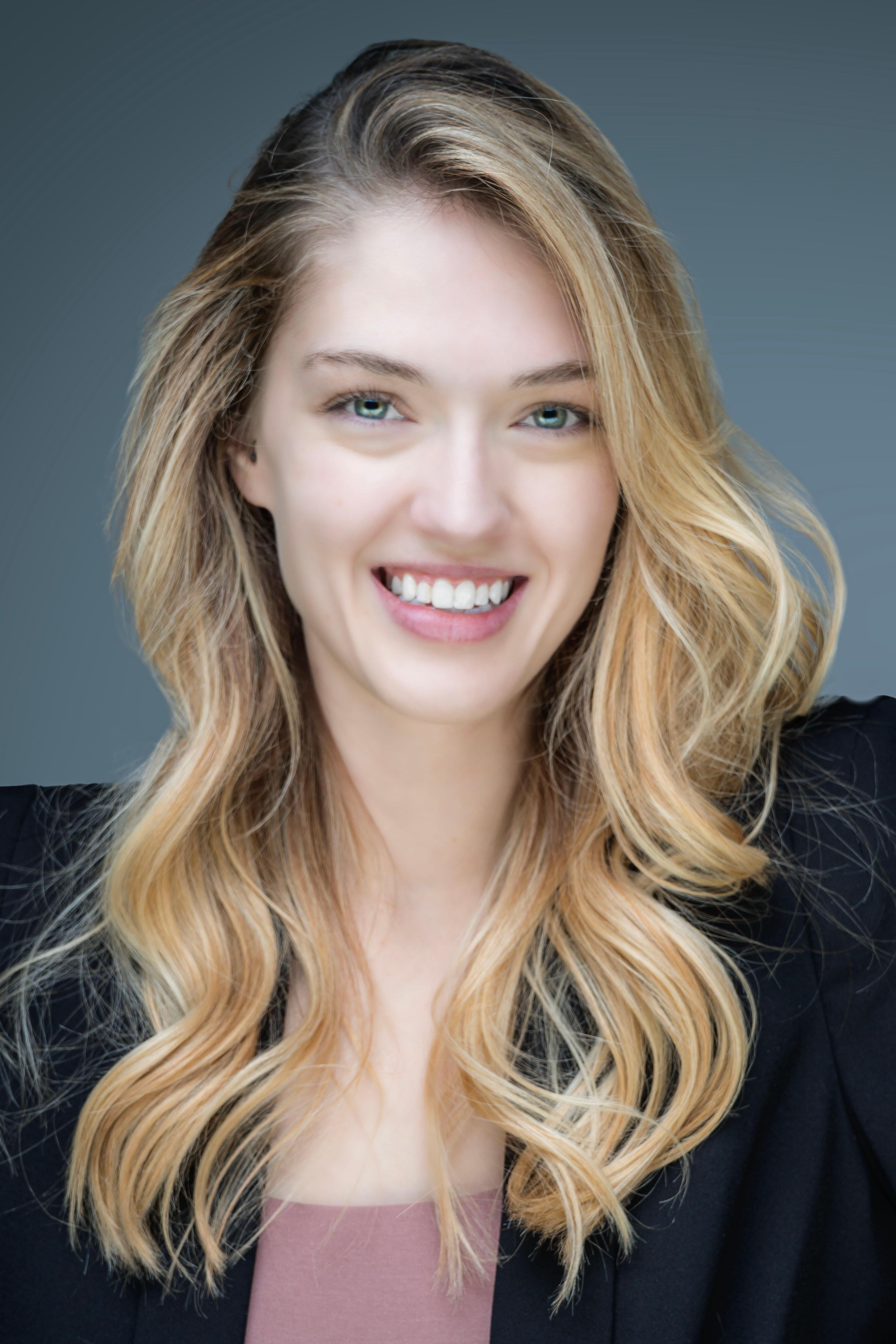 actor Shalane Carson large photo