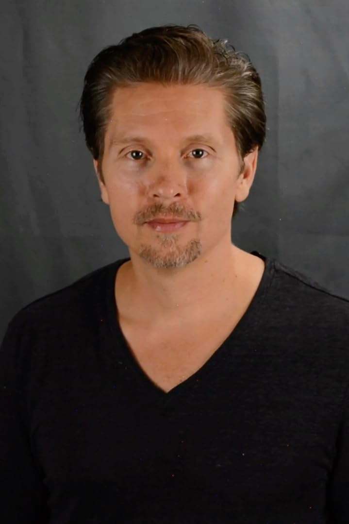 actor Troy Jones large photo