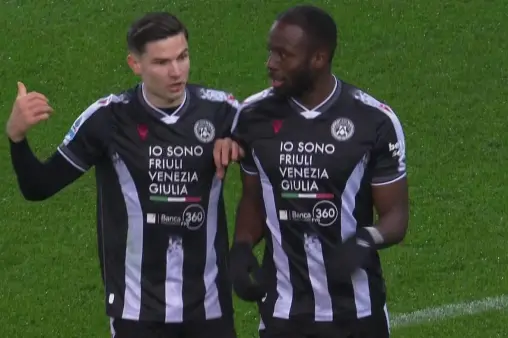 [Highlights] Davies turns and fires home, but goal ruled out for offside