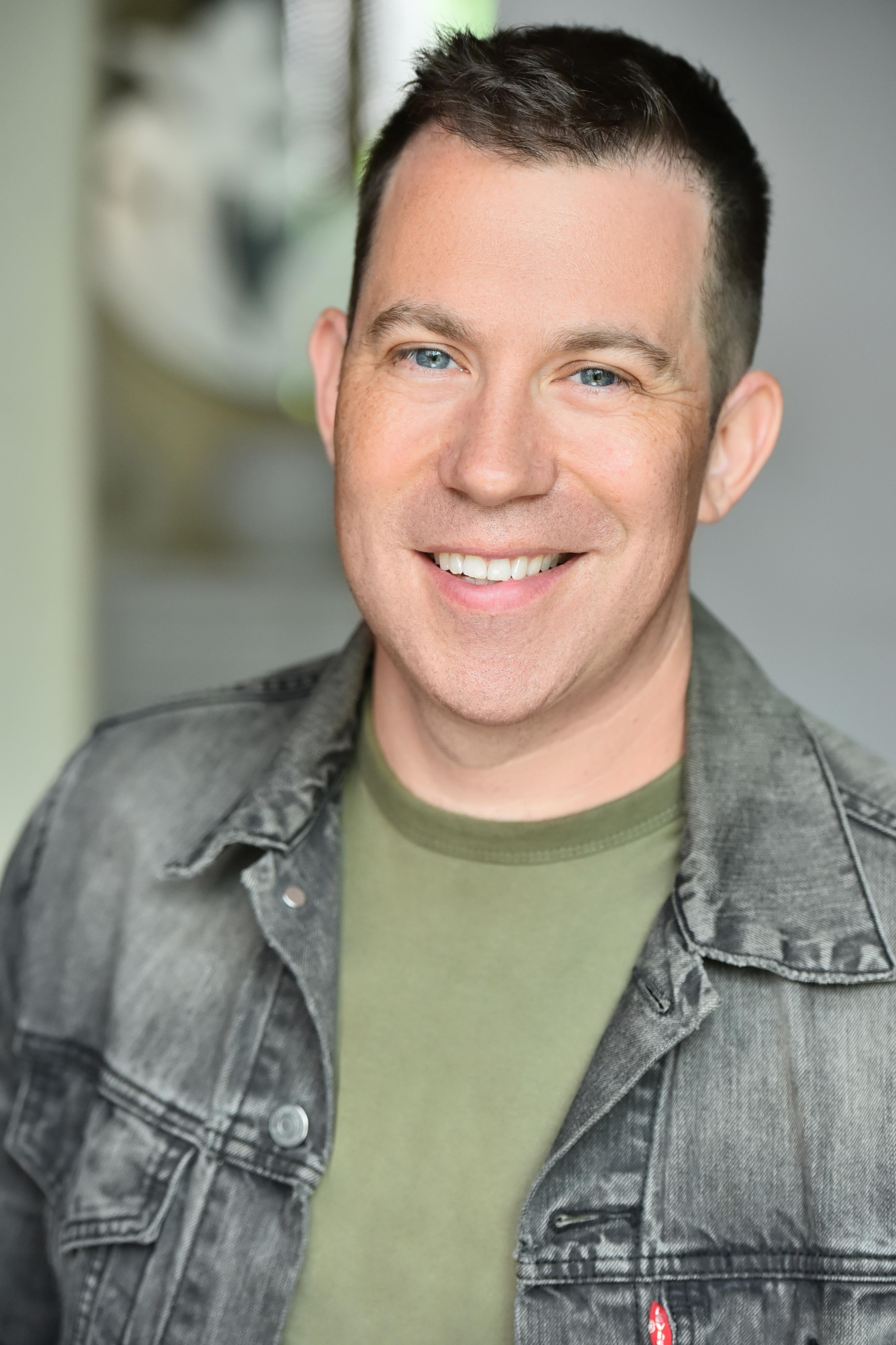 actor Joel Kaemmerlen large photo