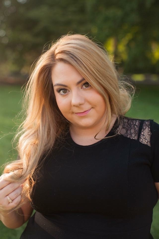 actor Megan Stovall large photo