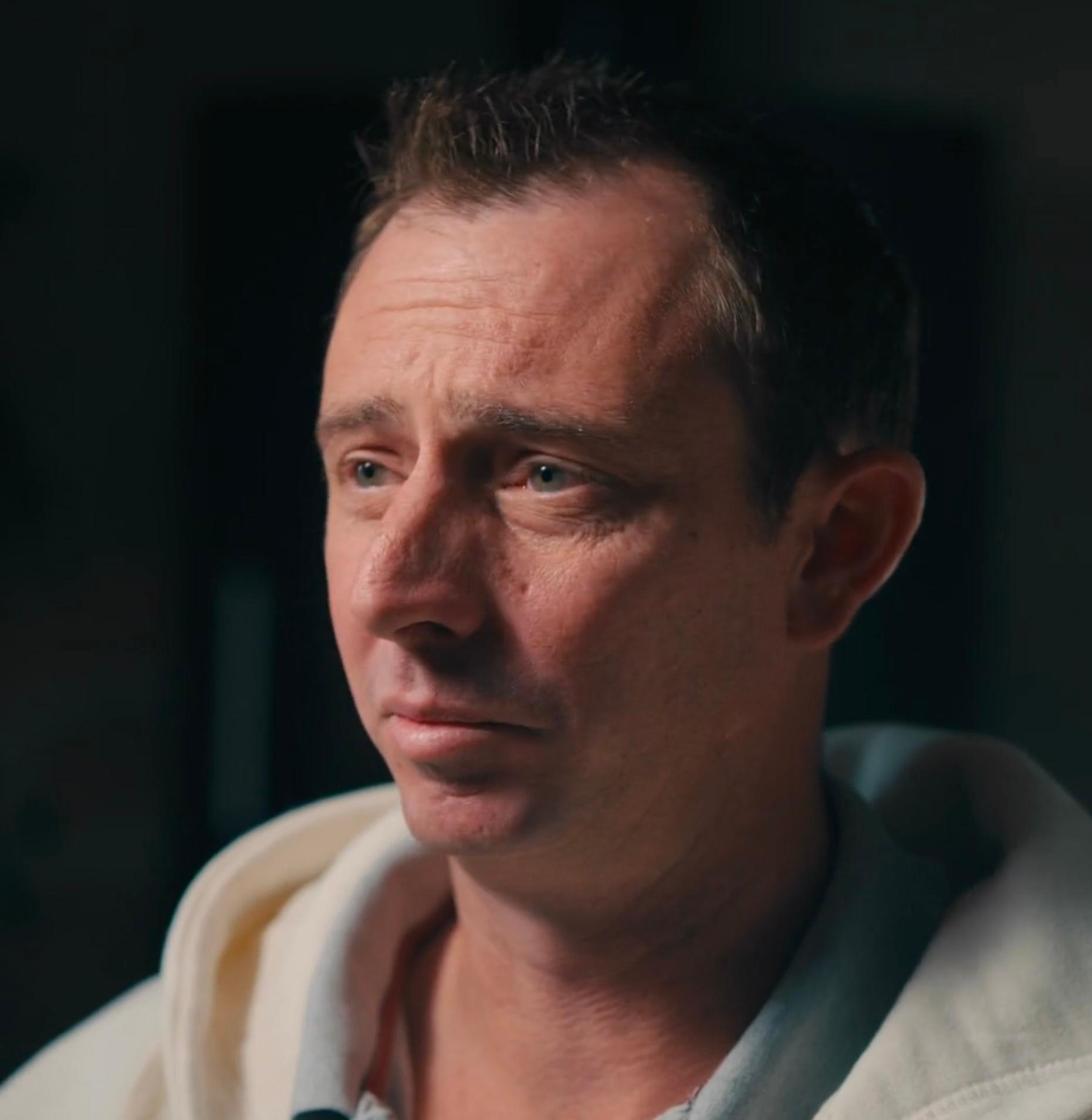 actor Thomas Hoslet large photo