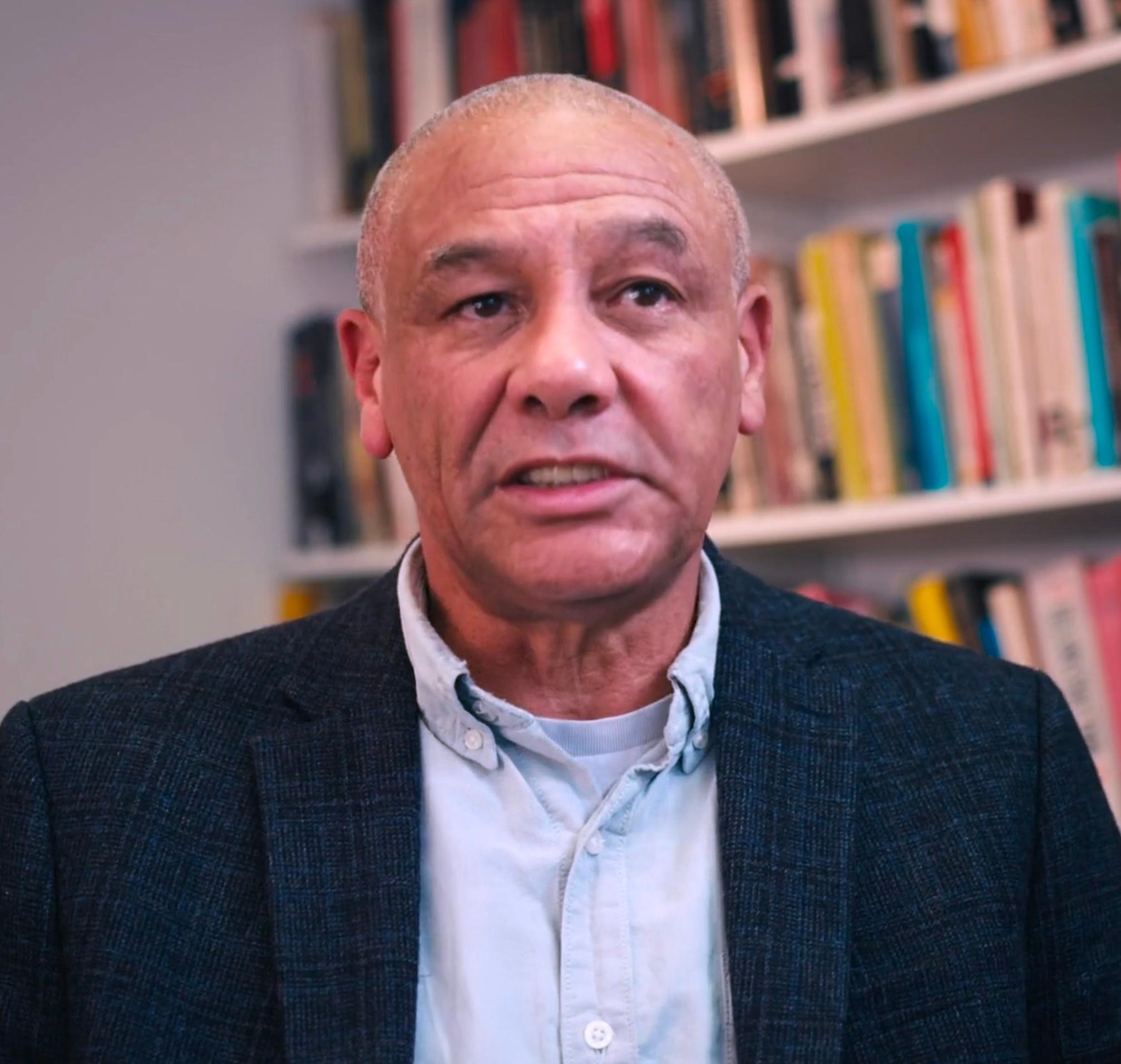 actor Wayne Dooling large photo