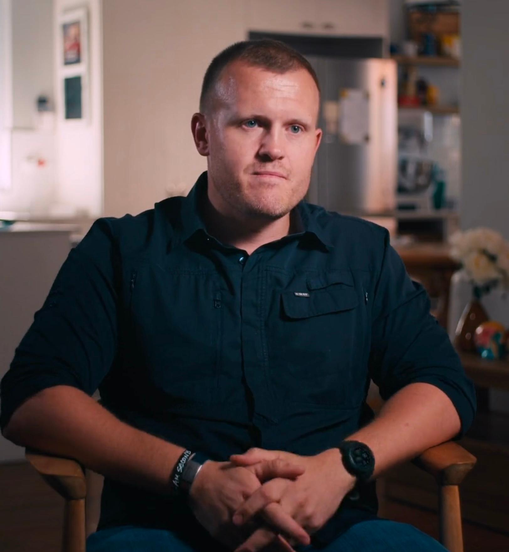 actor Ian Cameron large photo