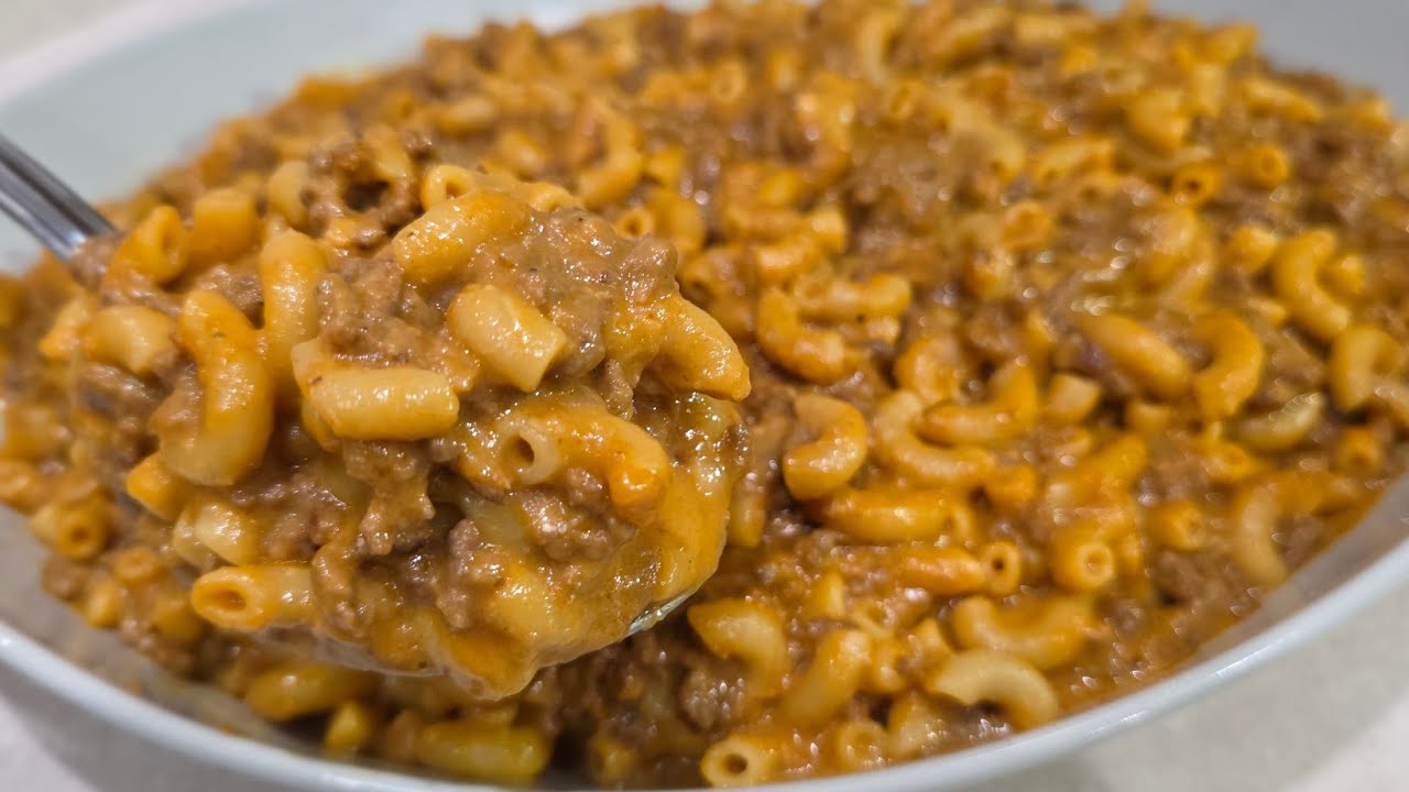 One-Pot Cheeseburger Macaroni | Beefy Mac & Cheese