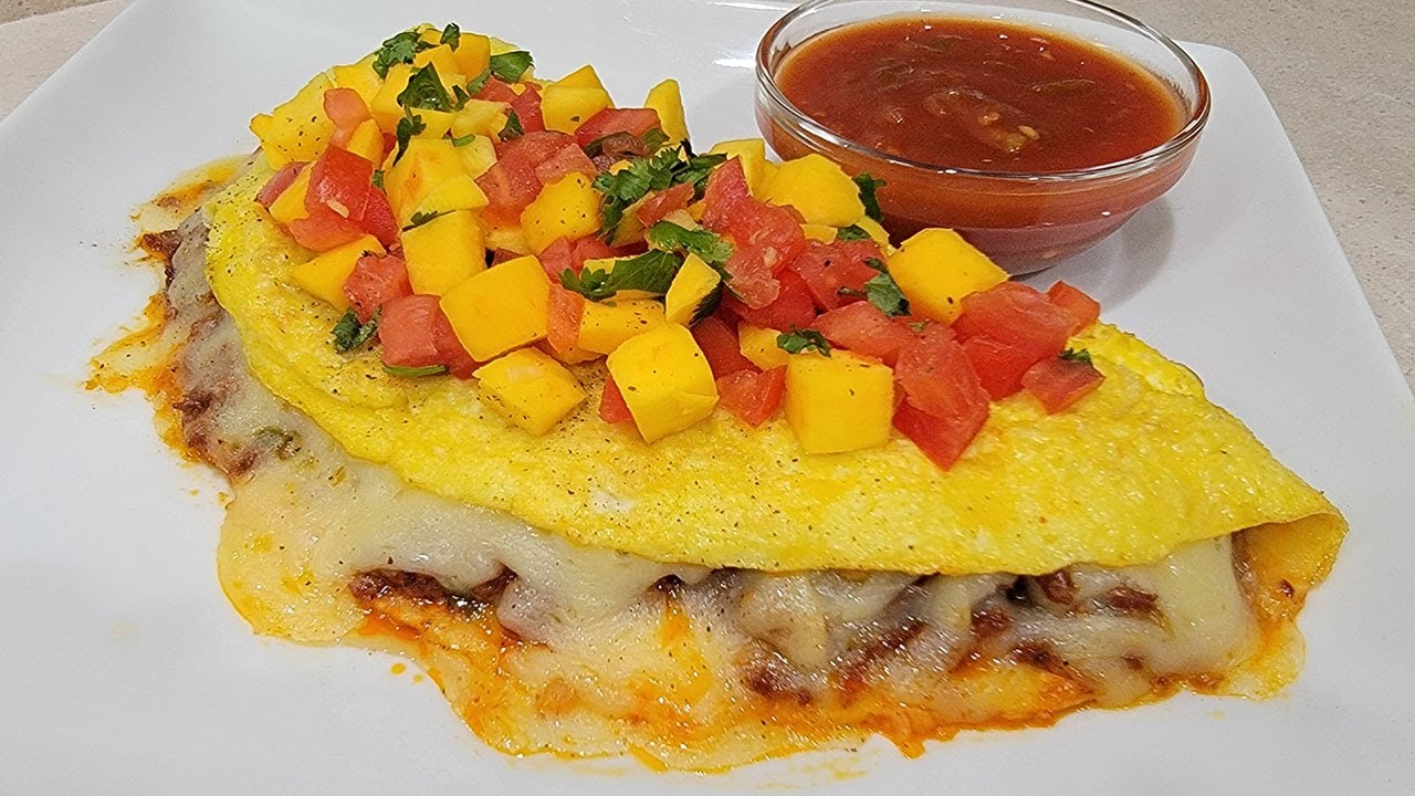 My CHORIQUESO Breakfast Omelet made in the HEXCLAD frying pan